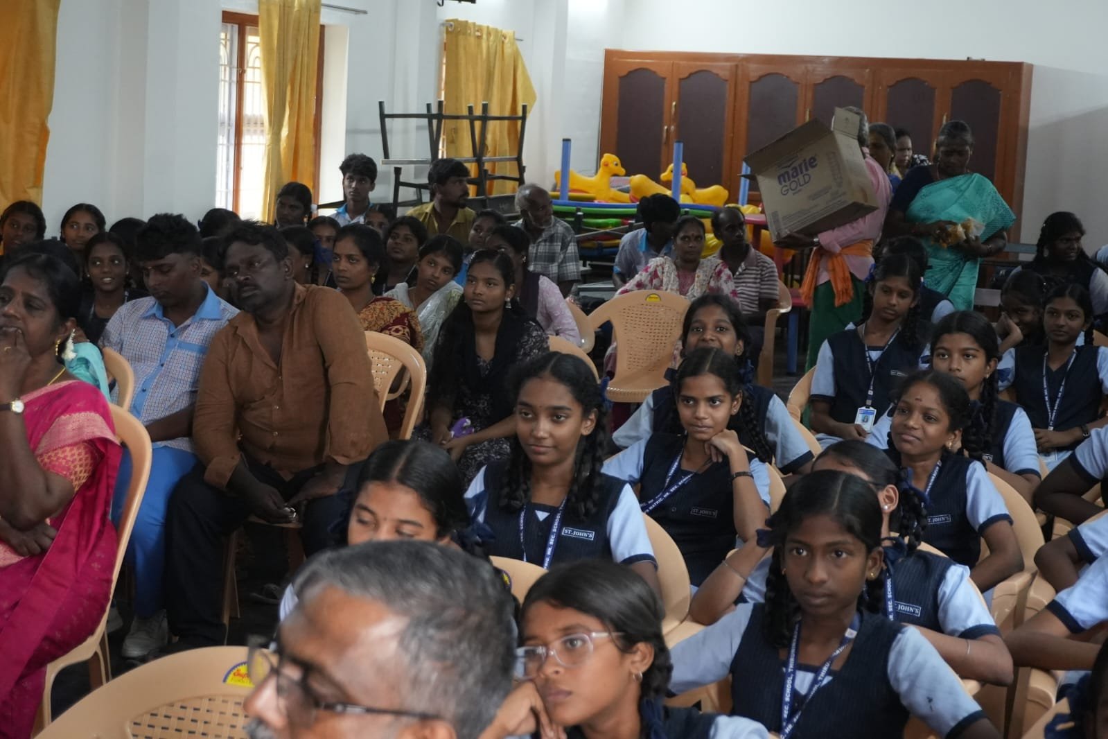 Educational aid distribution to 20 students